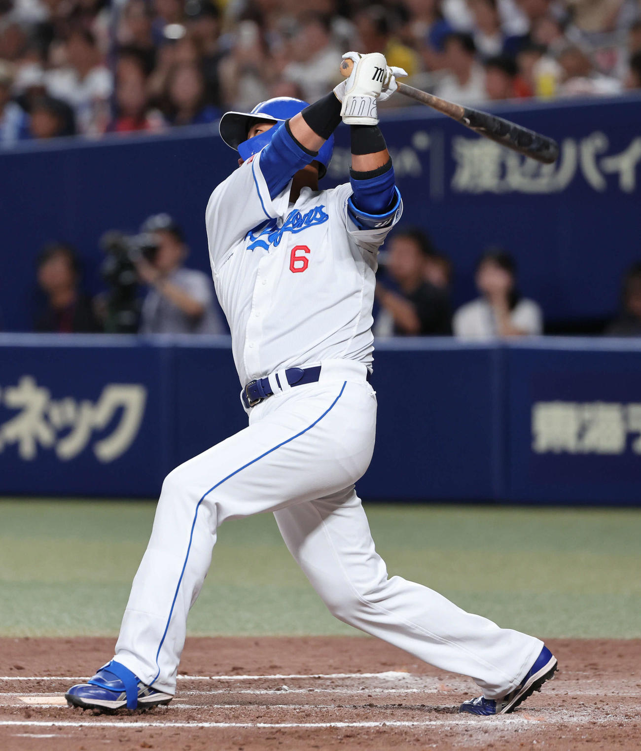 中日対阪神　8回裏中日無死、中田は代打で登場し中飛に倒れる（撮影・西尾就之）