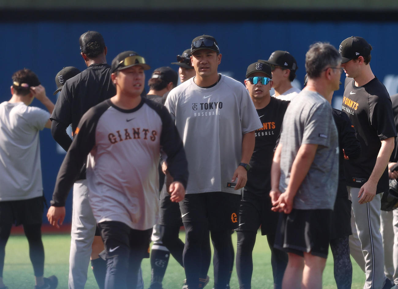 DeNA対巨人　試合前、練習に参加する巨人田中将（撮影・水谷安孝）