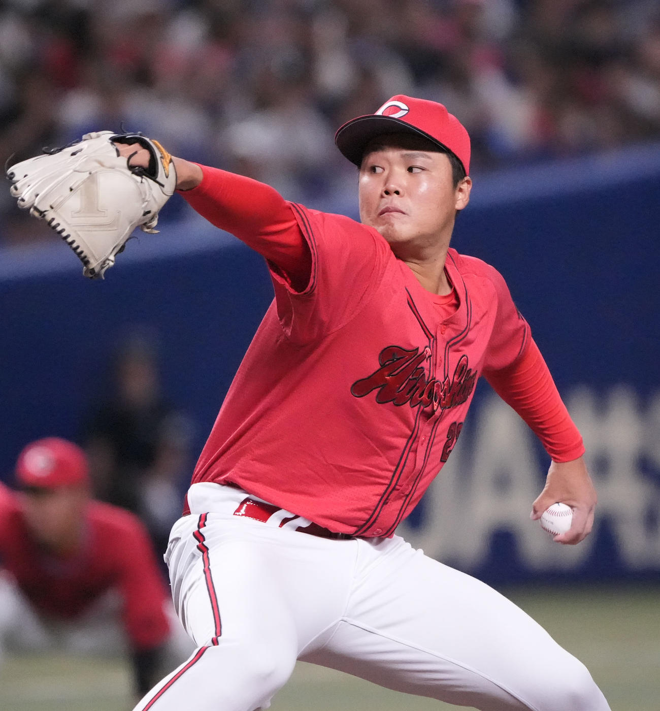 中日対広島　1回裏、登板する広島先発の高（撮影・森本幸一）