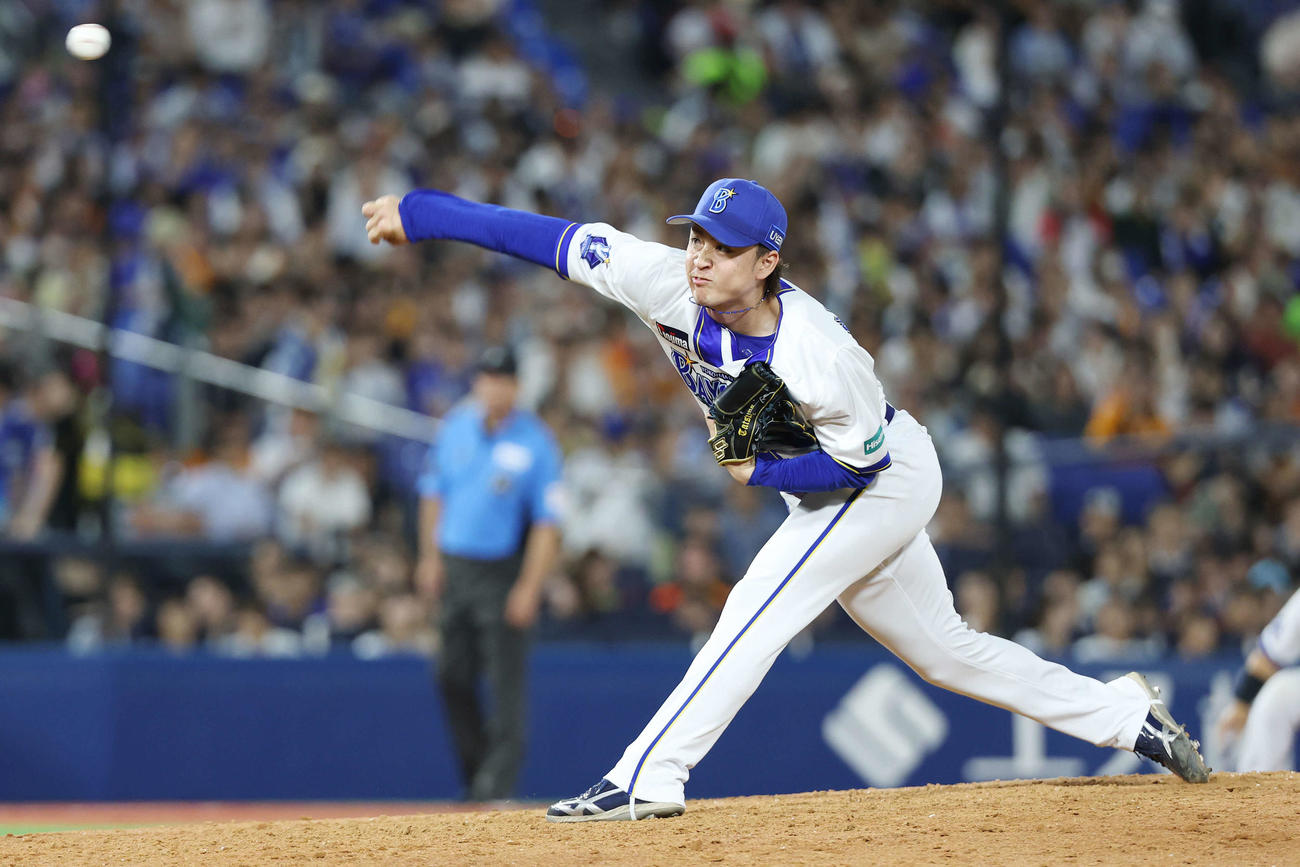 DeNA対巨人　DeNA2番手の橋本（撮影・宮地輝）
