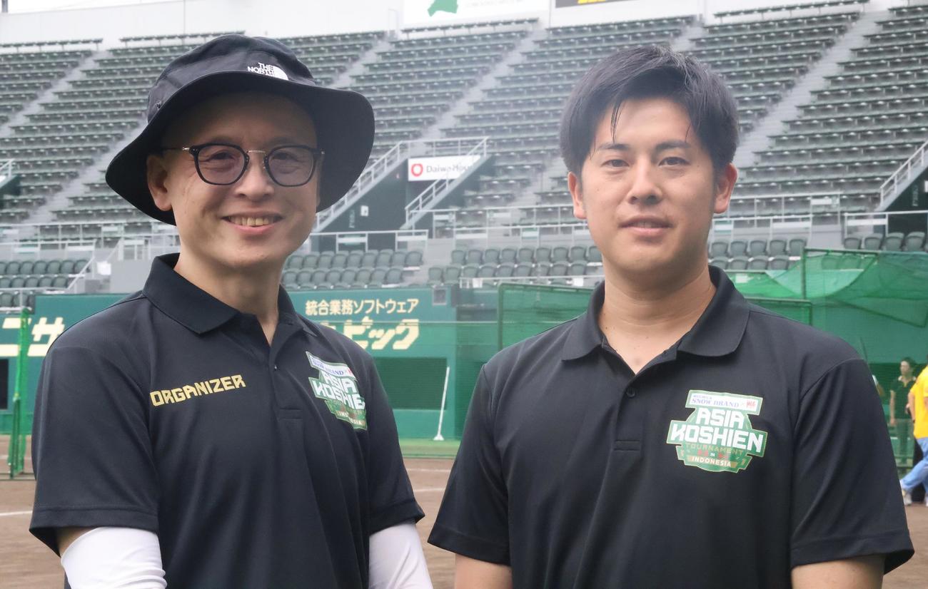 元巨人育成の柴田氏（右）と漫画家の三田氏（撮影塚本光）
