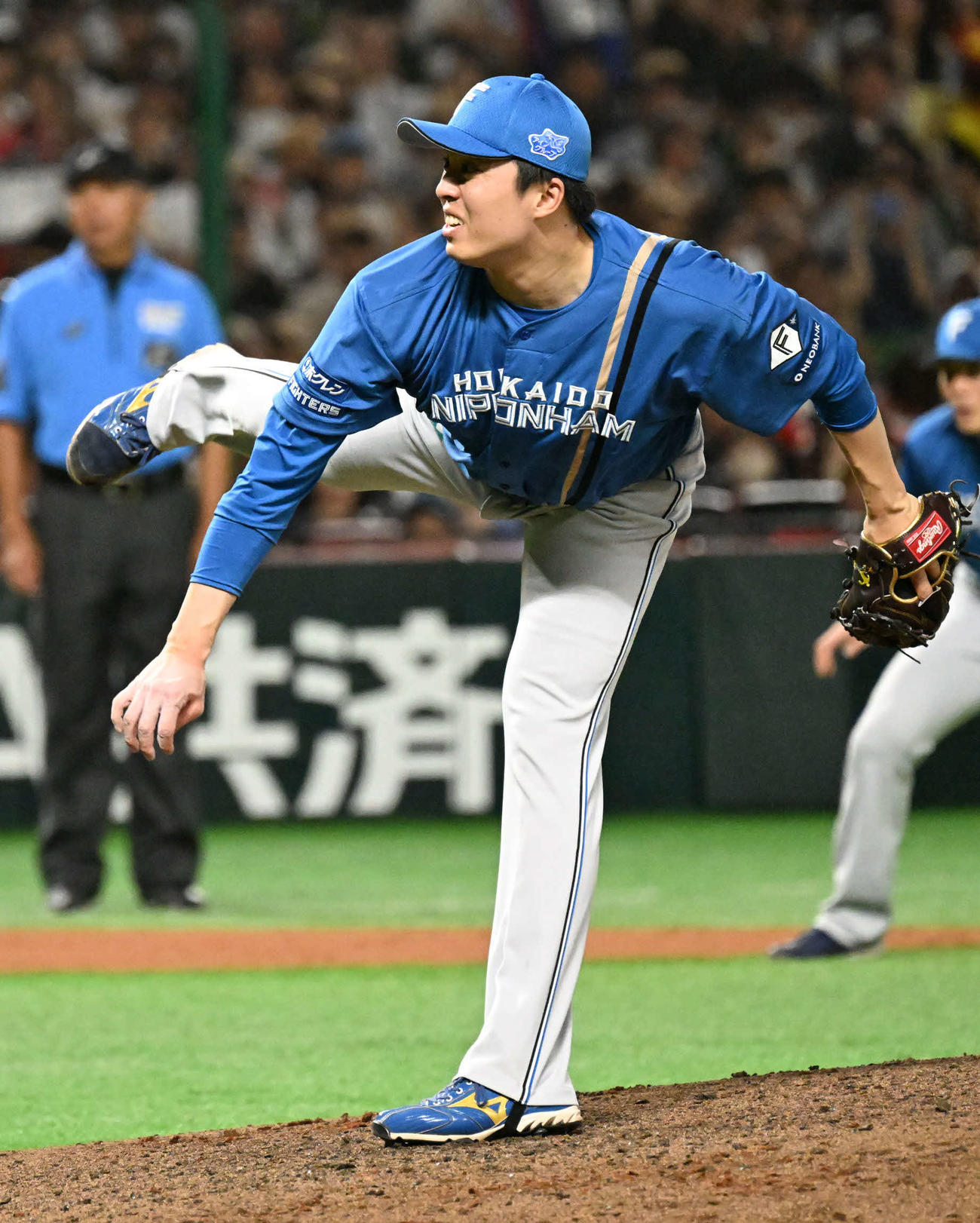 ソフトバンク対日本ハム　日本ハム4番手投手の田中正（撮影・林敢治）