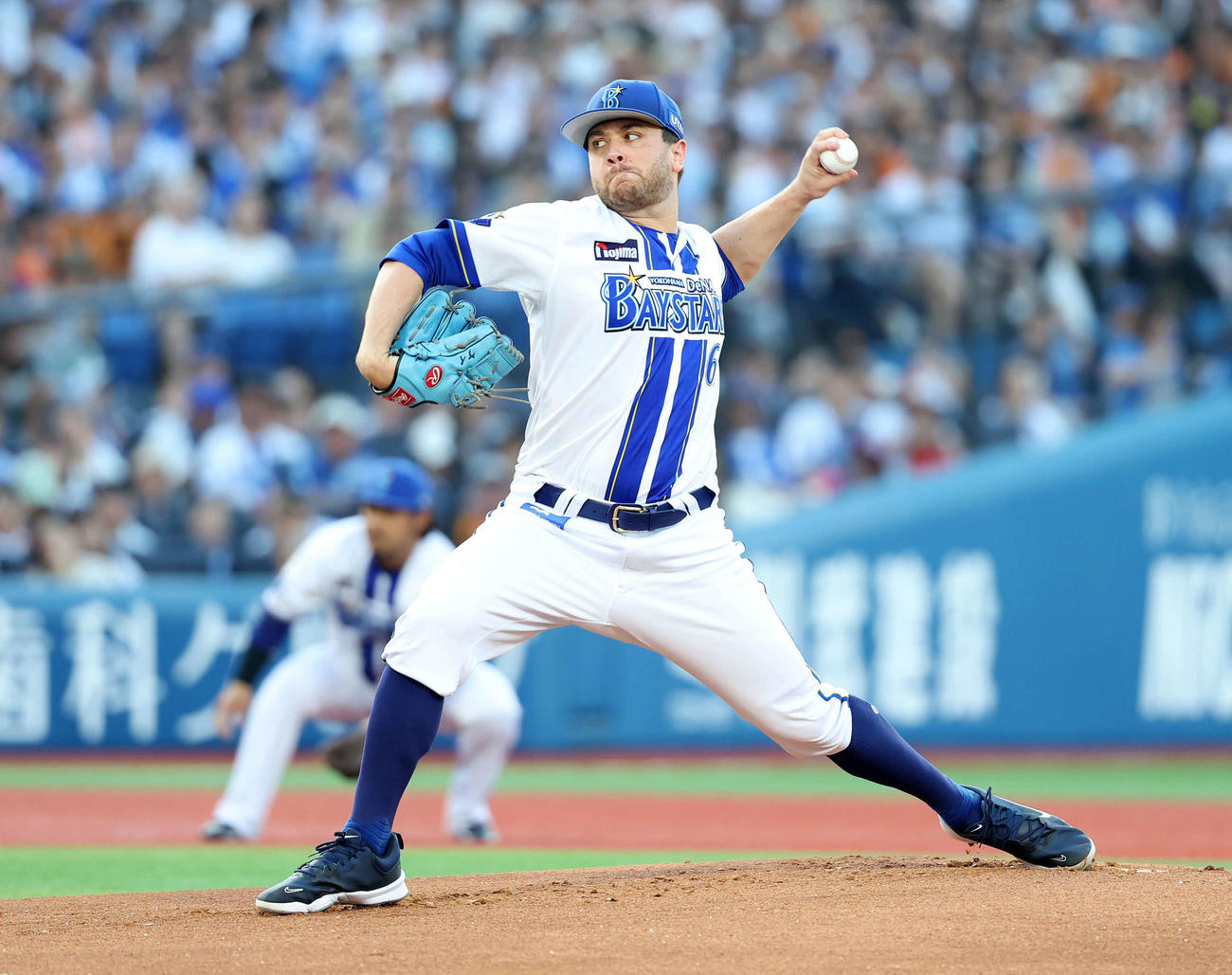 DeNA対巨人　力投するDeNA先発のケイ（撮影・鈴木正人）