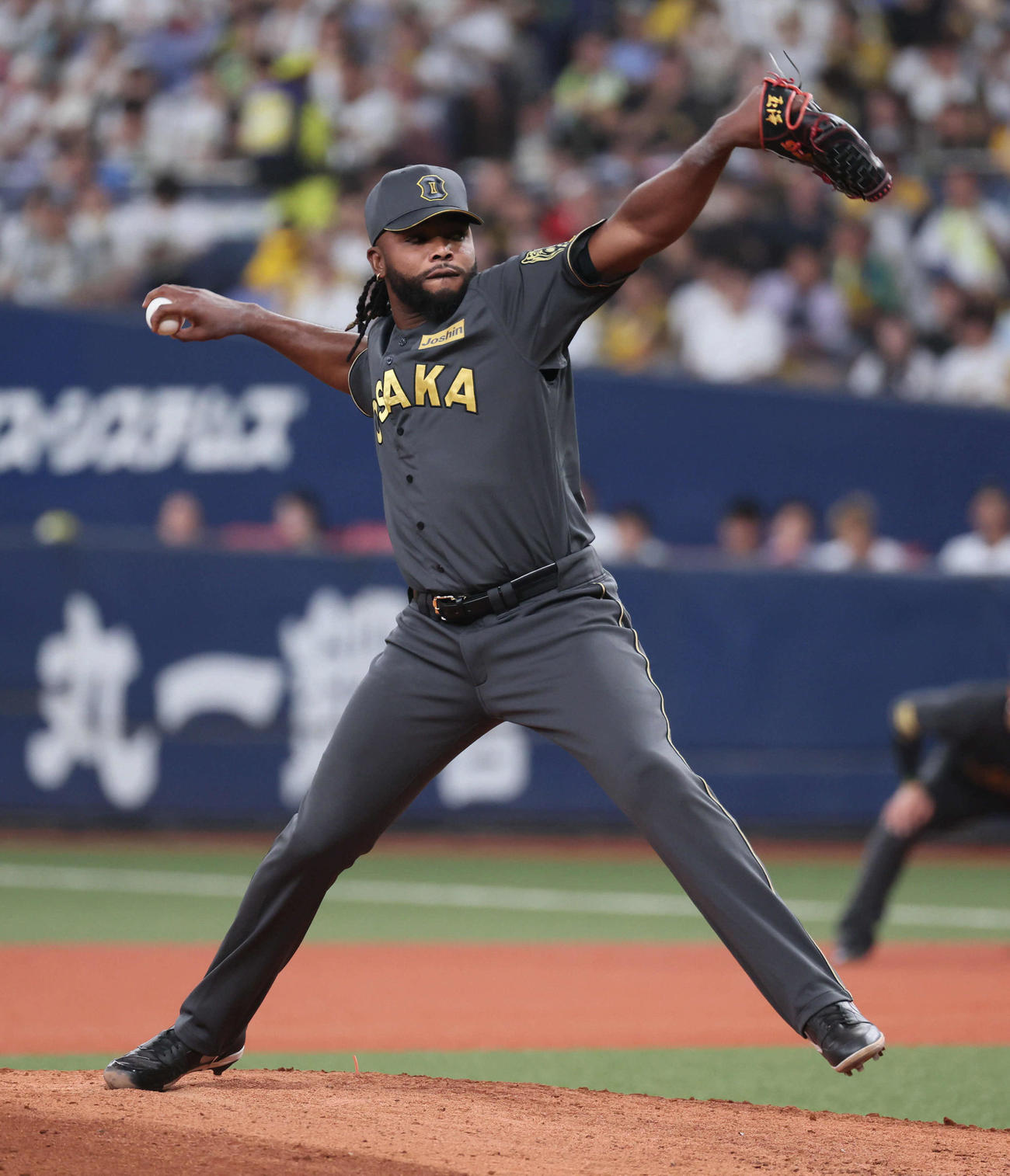 阪神対ヤクルト　阪神2番手のドリス（撮影・宮崎幸一)
