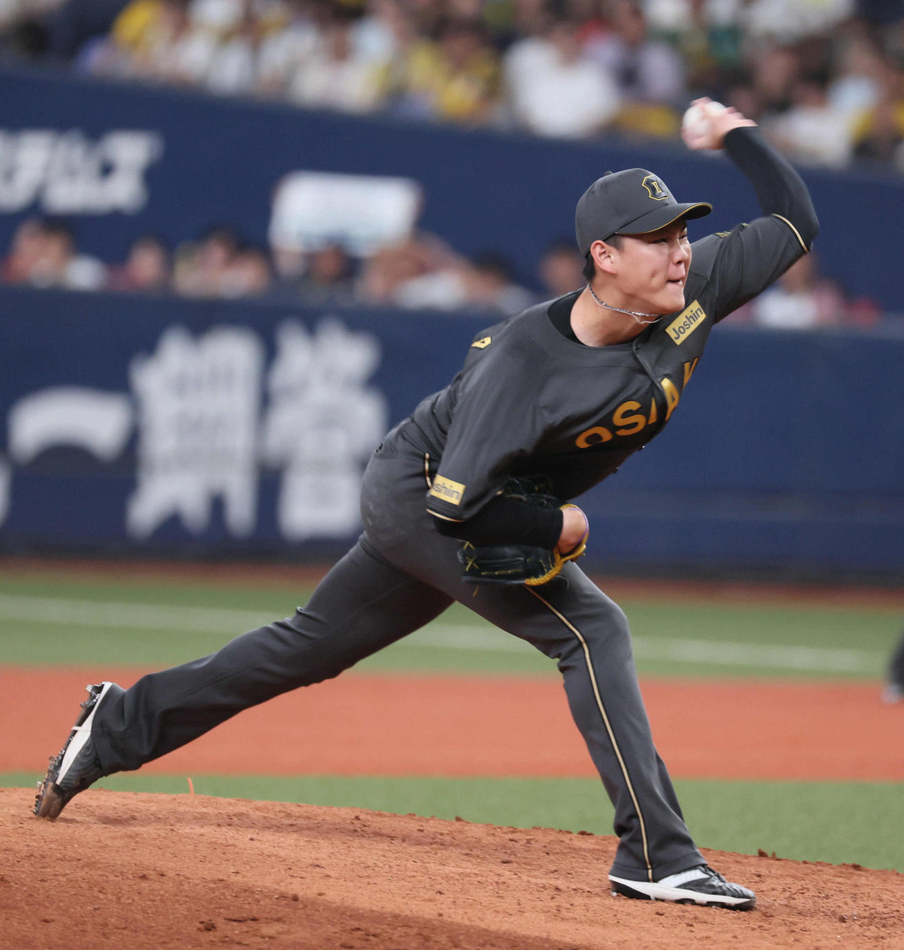 阪神対ヤクルト　阪神3番手の及川（撮影・宮崎幸一)