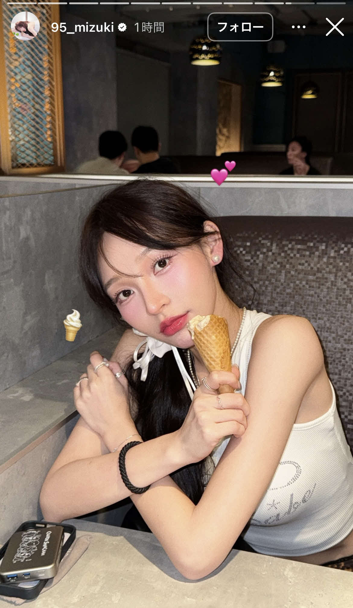 リン・シャンのインスタグラムから