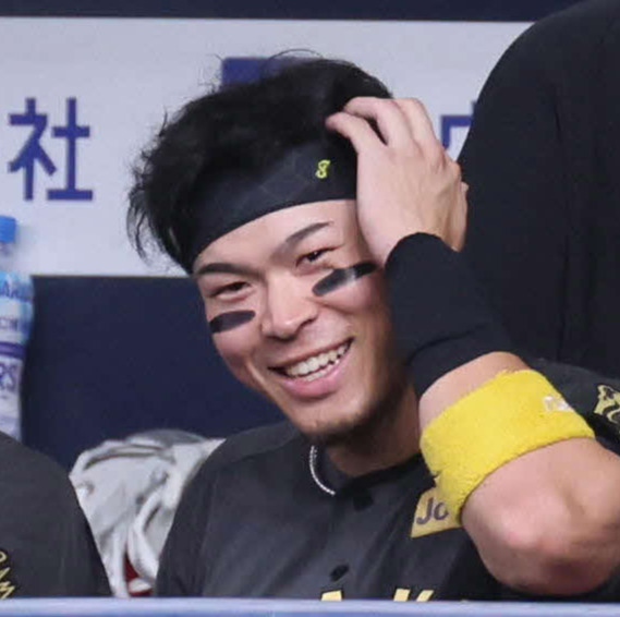 阪神佐藤輝（2025年8月8日撮影)