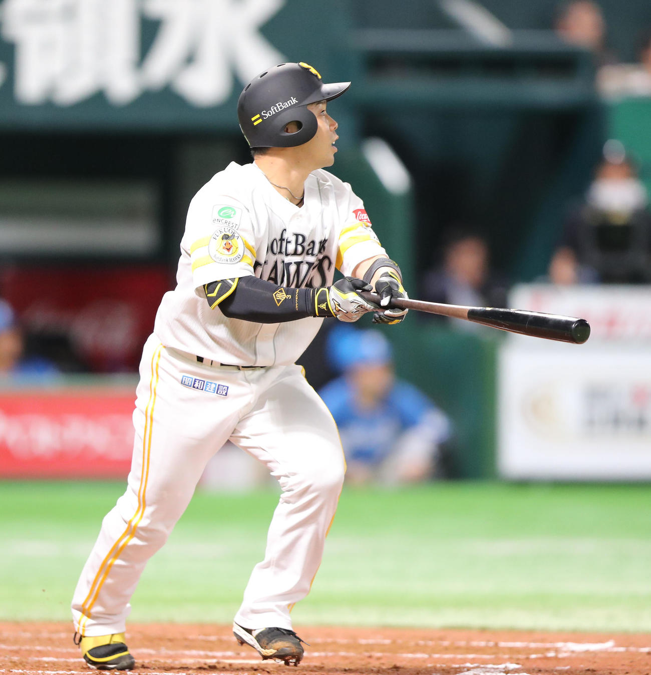 ソフトバンク対日本ハム　3回裏ソフトバンク2死二塁、近藤は中越えに先制となる適時二塁打を放つ（撮影・梅根麻紀）