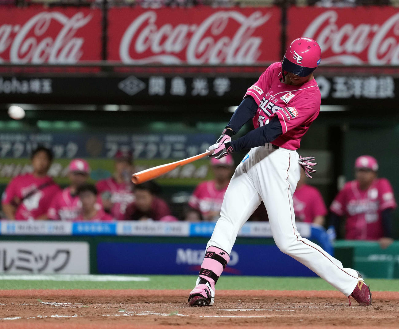 西武対楽天　8回表楽天1死二塁、右適時三塁打を放つ武藤（撮影・たえ見朱実）