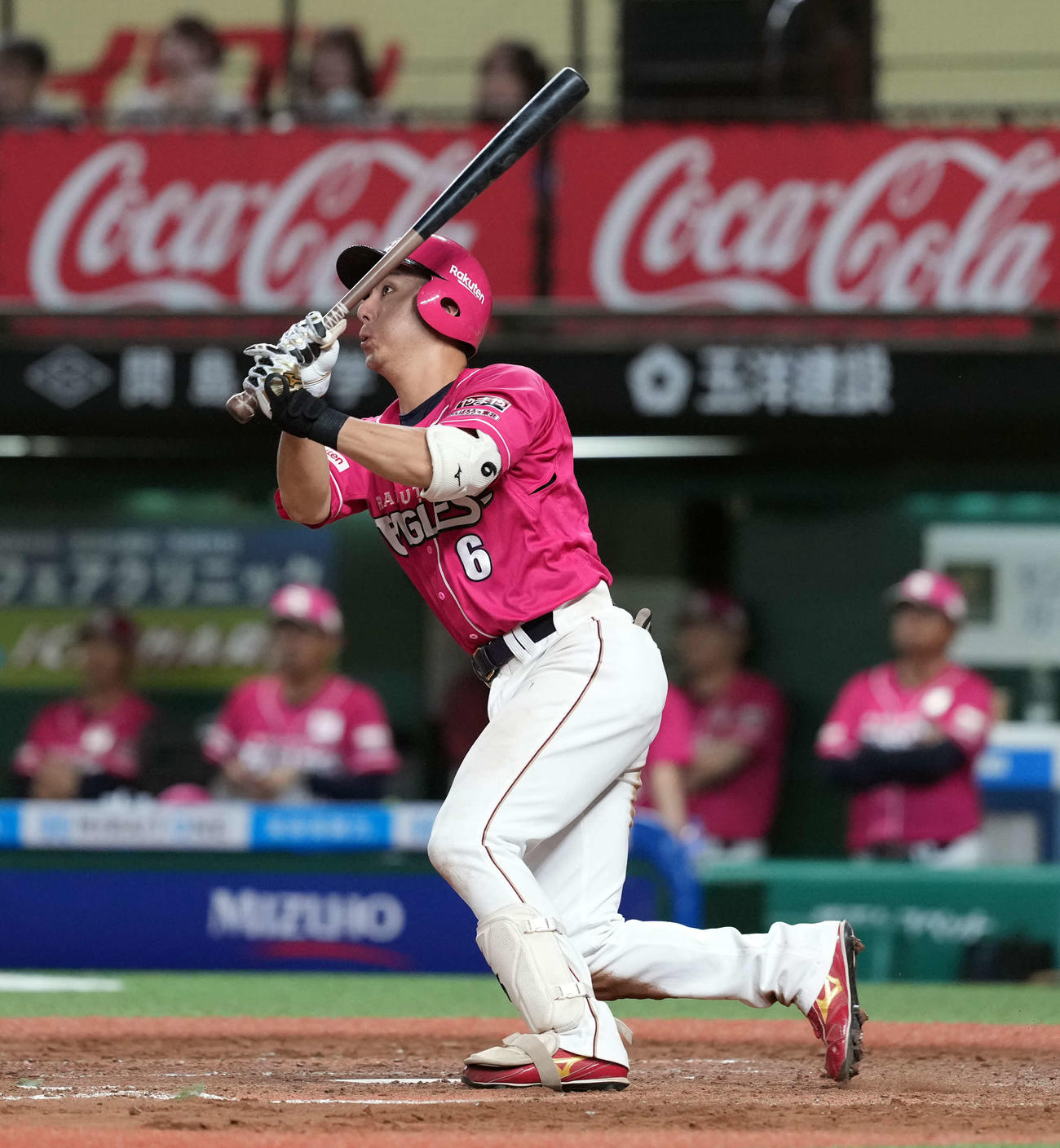 西武対楽天　8回表楽天1死二、三塁、2点適時二塁打を放つ村林（撮影・たえ見朱実）