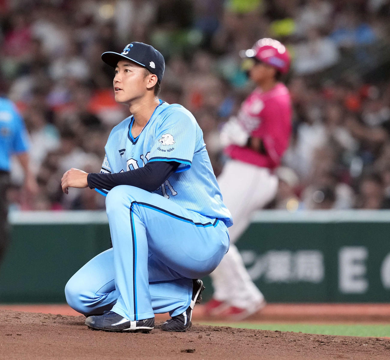 西武対楽天　3回表楽天2死三塁、黒川に同点の適時打を許す菅井（撮影・たえ見朱実）