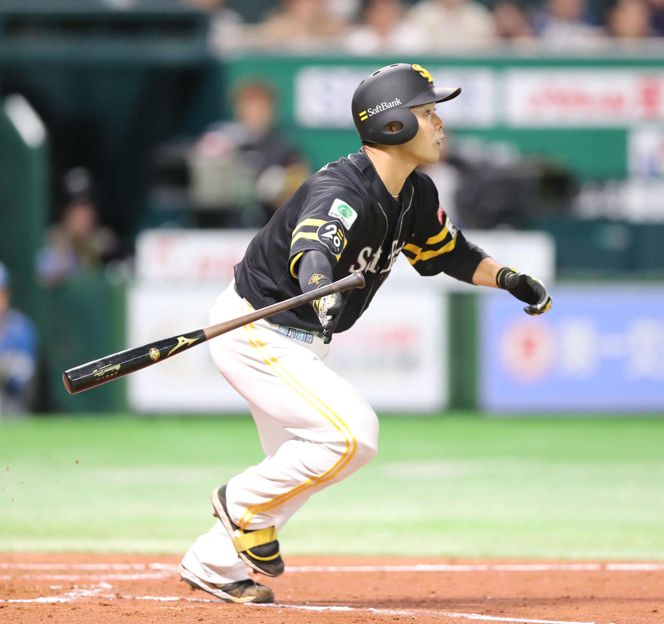 ソフトバンク対日本ハム　3回裏ソフトバンク2死一塁、近藤は右越えに同点となる適時二塁打を放つ（撮影・梅根麻紀）