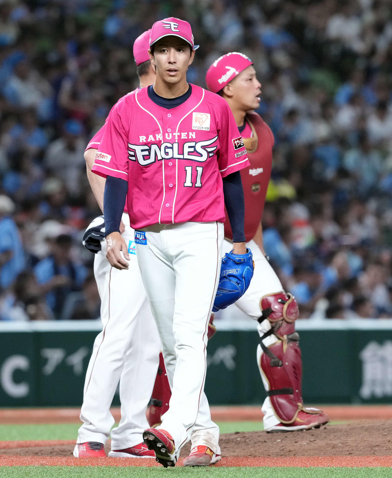 西武対楽天　6回途中でマウンドを降りる楽天岸（撮影・たえ見朱実）