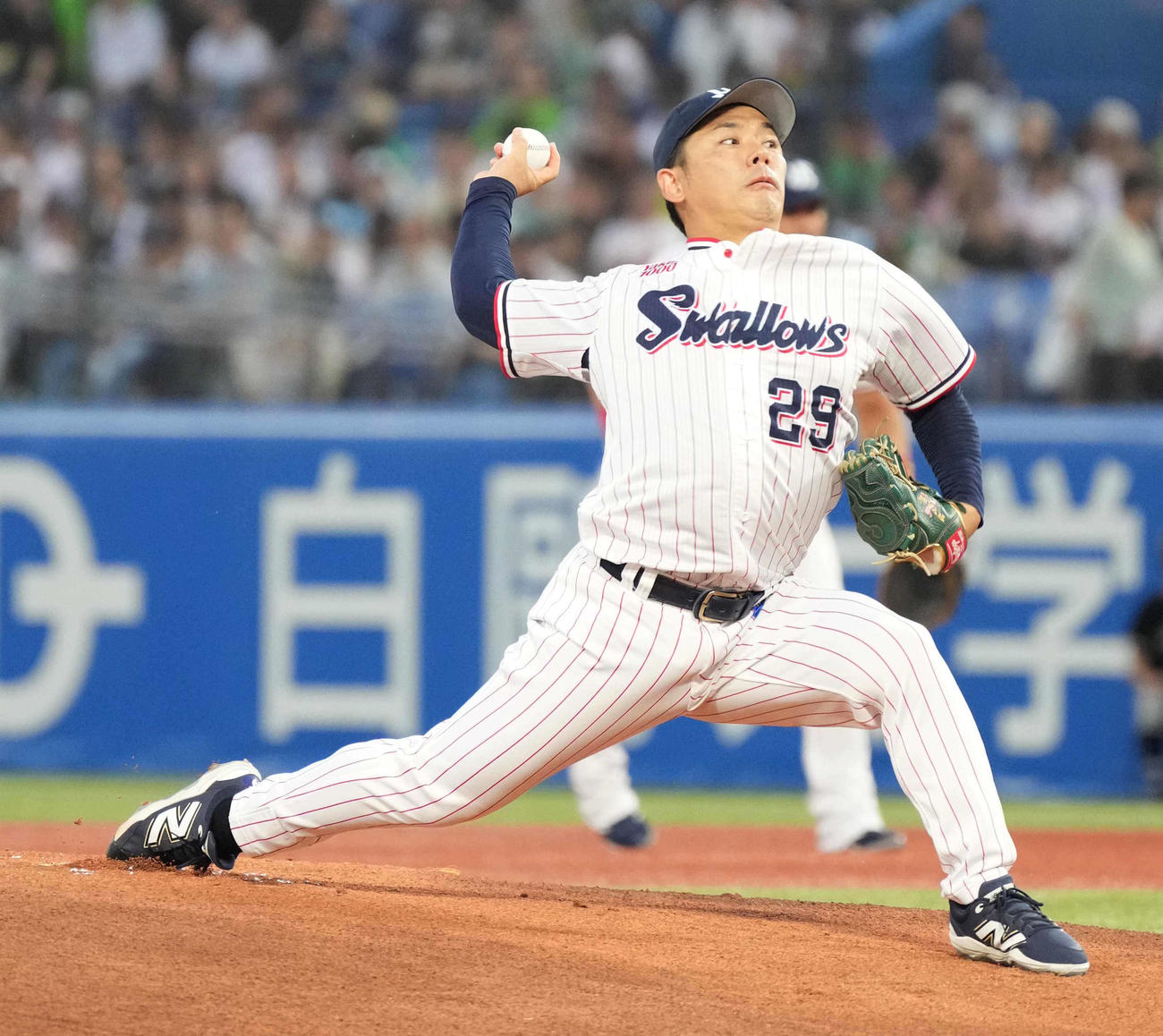 ヤクルト対DeNA　ヤクルト先発の小川（撮影・小沢裕）