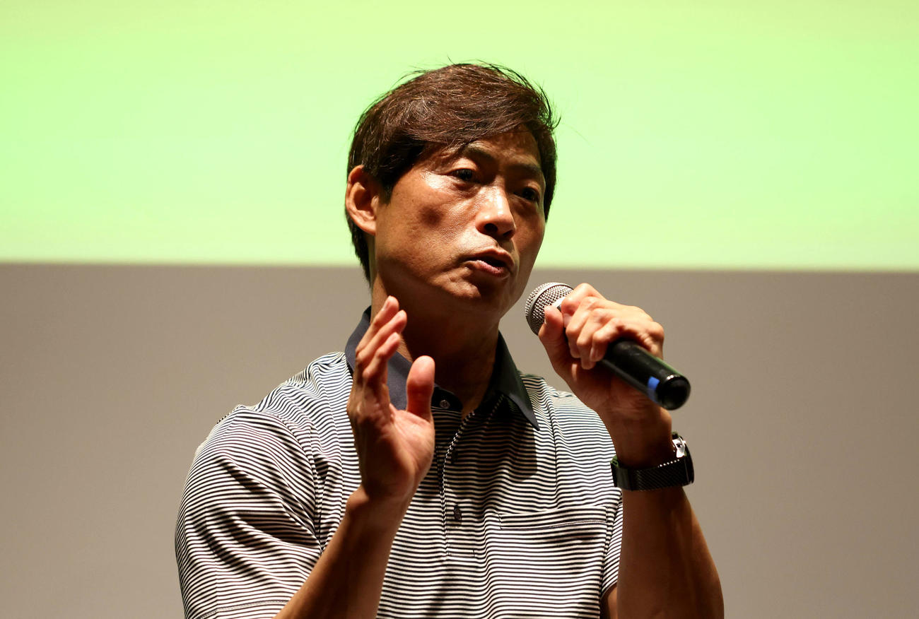 トークショーで今シーズンの阪神タイガースについて語る元阪神桧山進次郎氏（撮影・白石智彦）