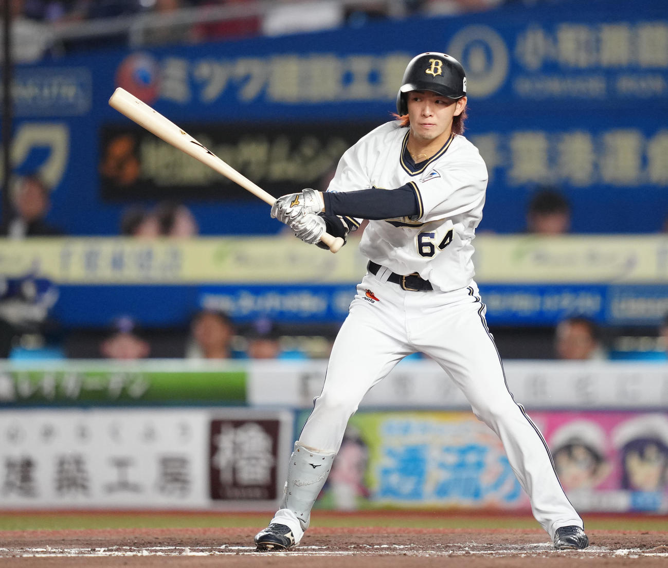 ロッテ対オリックス　6回表オリックス無死満塁、左前適時打を放つ大里（撮影・鈴木みどり）