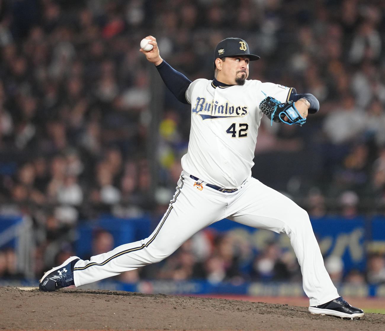ロッテ対オリックス　9回裏から5番手で登板したオリックスのマチャド（撮影・鈴木みどり）