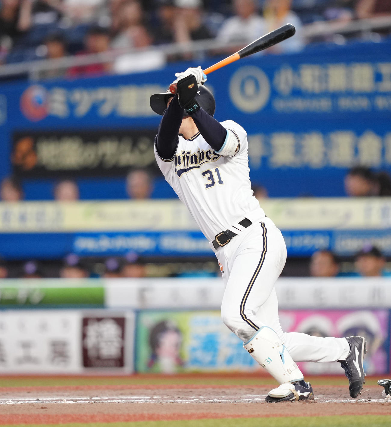 ロッテ対オリックス　4回表オリックス1死一塁、先制の中越え適時二塁打を放つ太田（撮影・鈴木みどり）