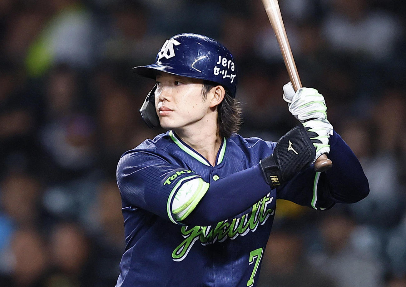 ヤクルト長岡秀樹（2025年4月8日撮影）
