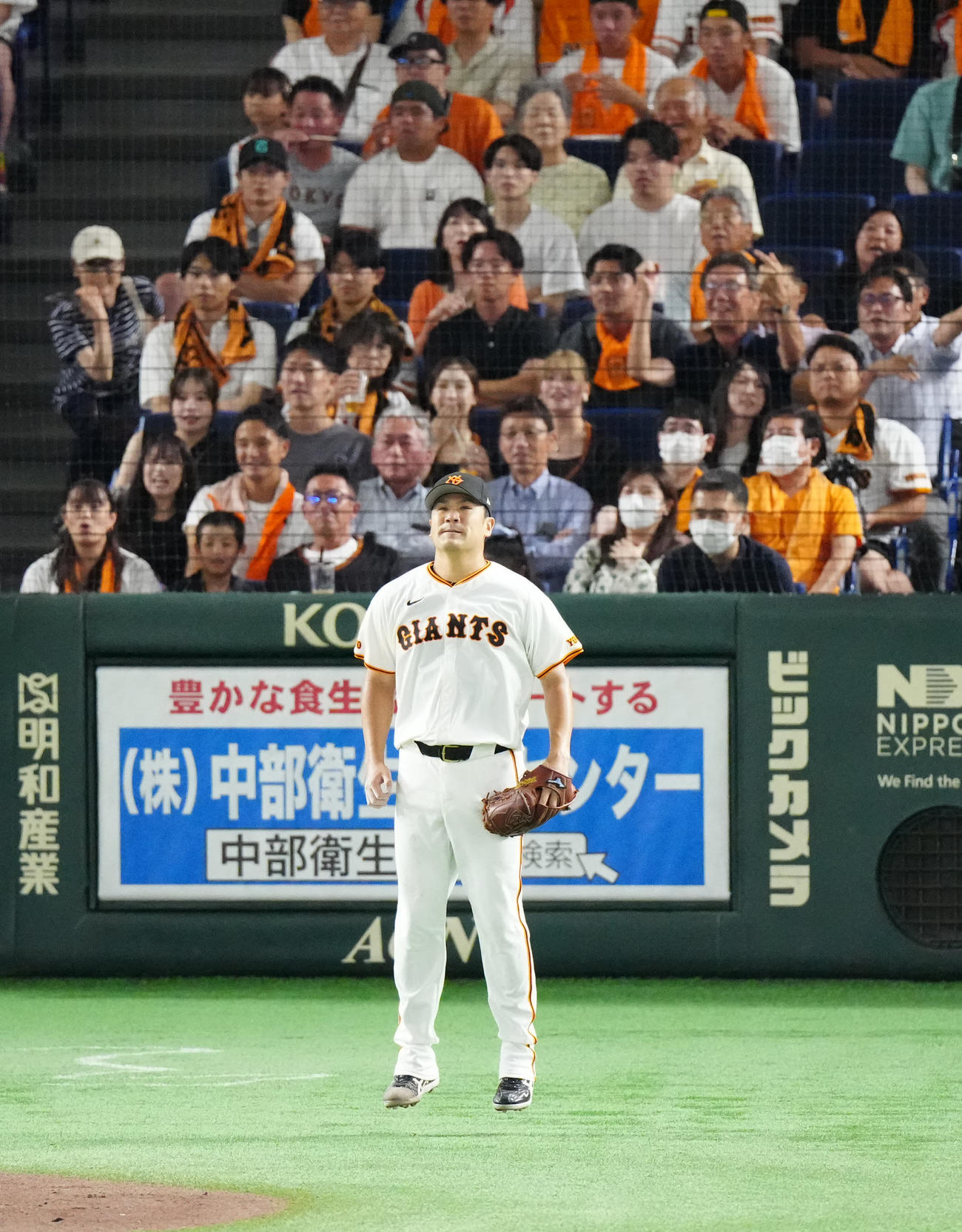 巨人対中日　5回表中日1死二塁、上林に適時二塁打を浴びた田中将（撮影・江口和貴）