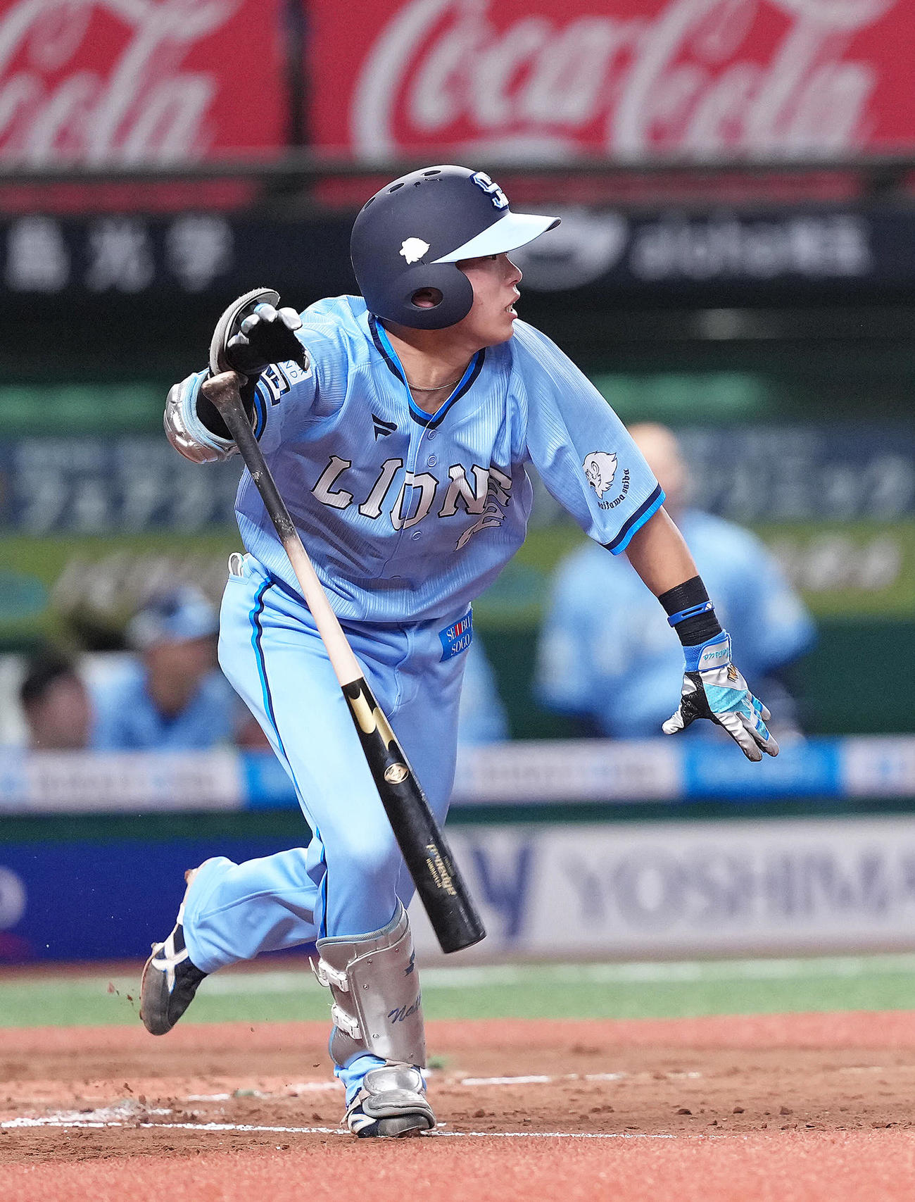 西武対ソフトバンク　1回裏西武1死、この日誕生日の滝沢は中飛に倒れる（撮影・足立雅史）