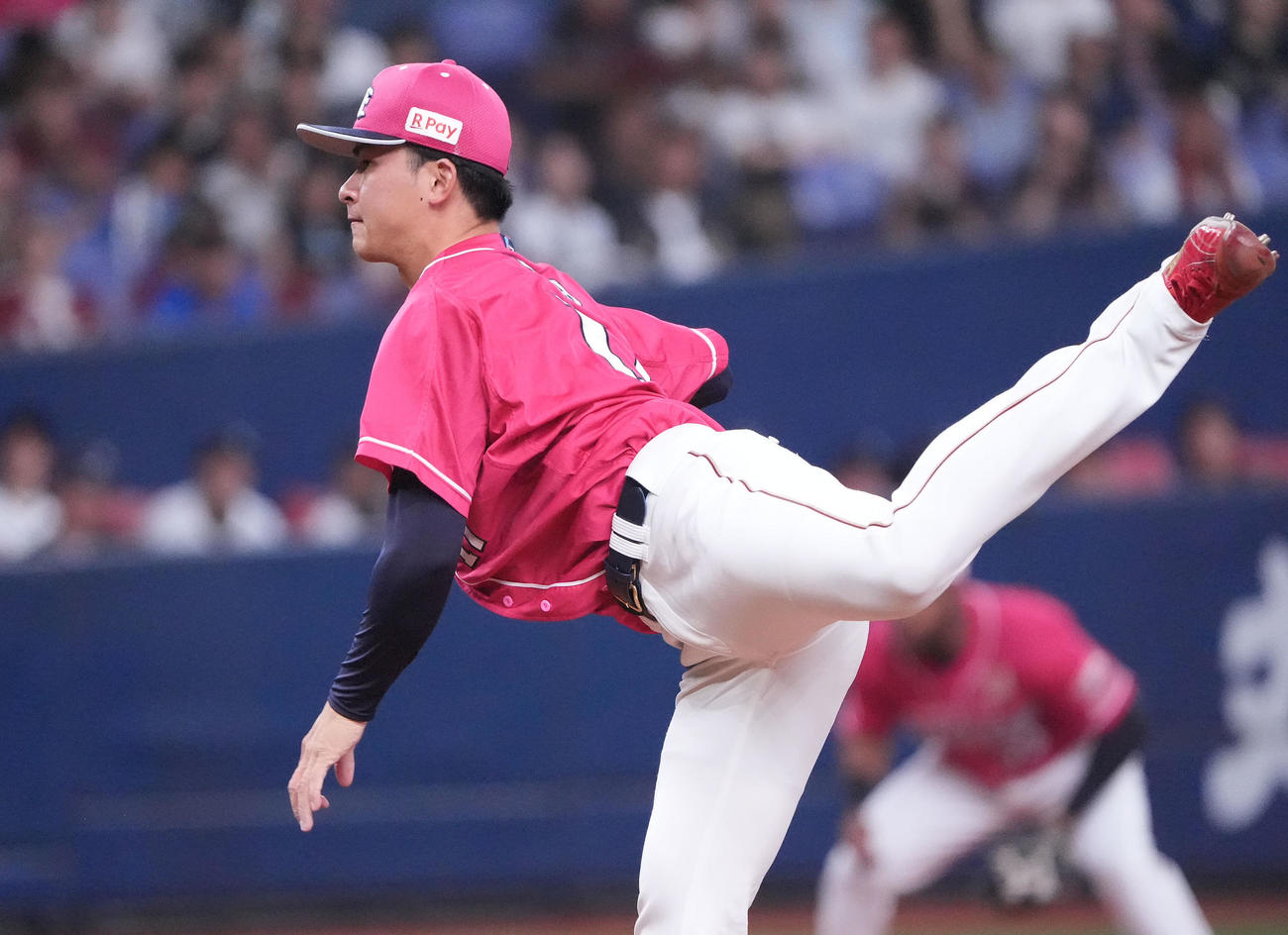 オリックス対楽天　1回裏、登板する楽天先発の古謝（撮影・森本幸一）