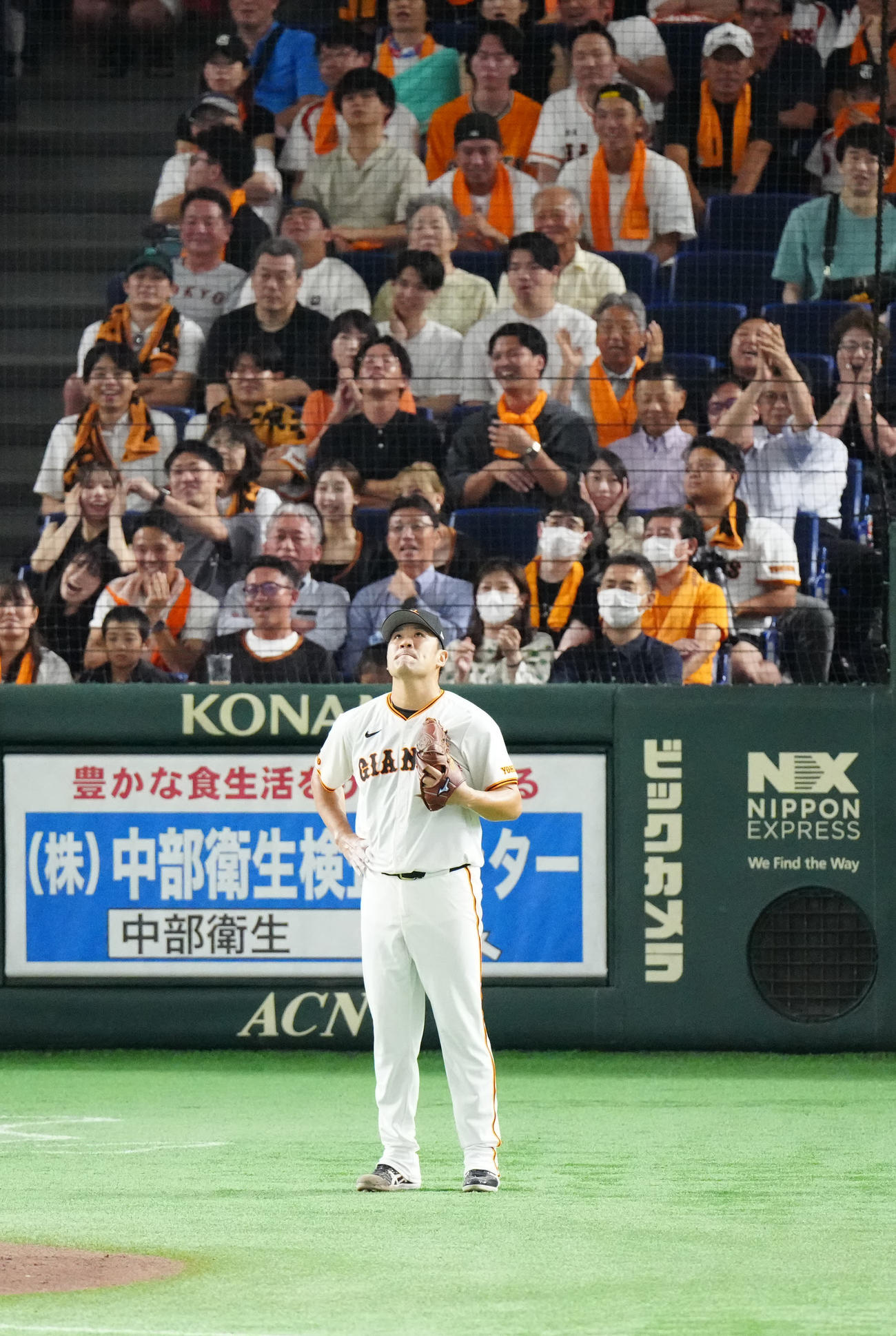 巨人対中日　5回表中日2死二塁、ボスラーに適時打を浴びた田中将（撮影・江口和貴）