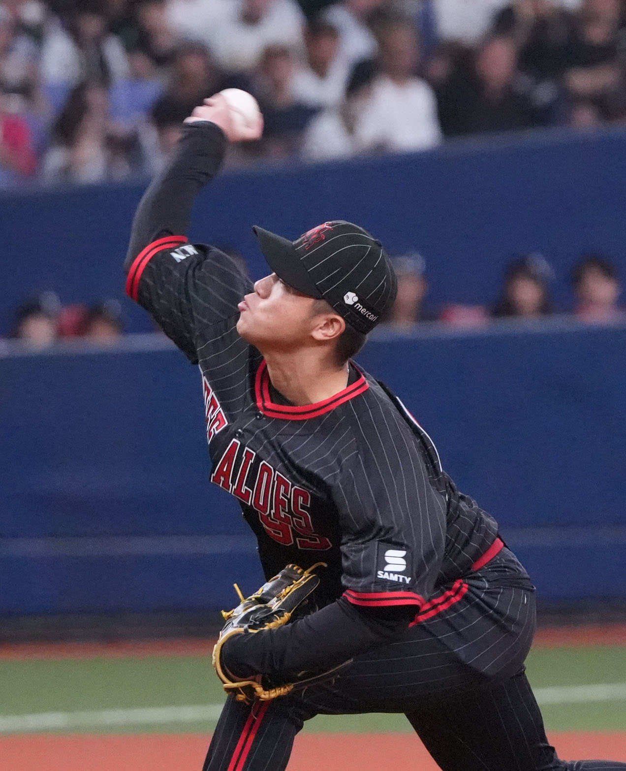 オリックス対楽天　7回表、オリックス2番手で登板する才木（撮影・森本幸一）