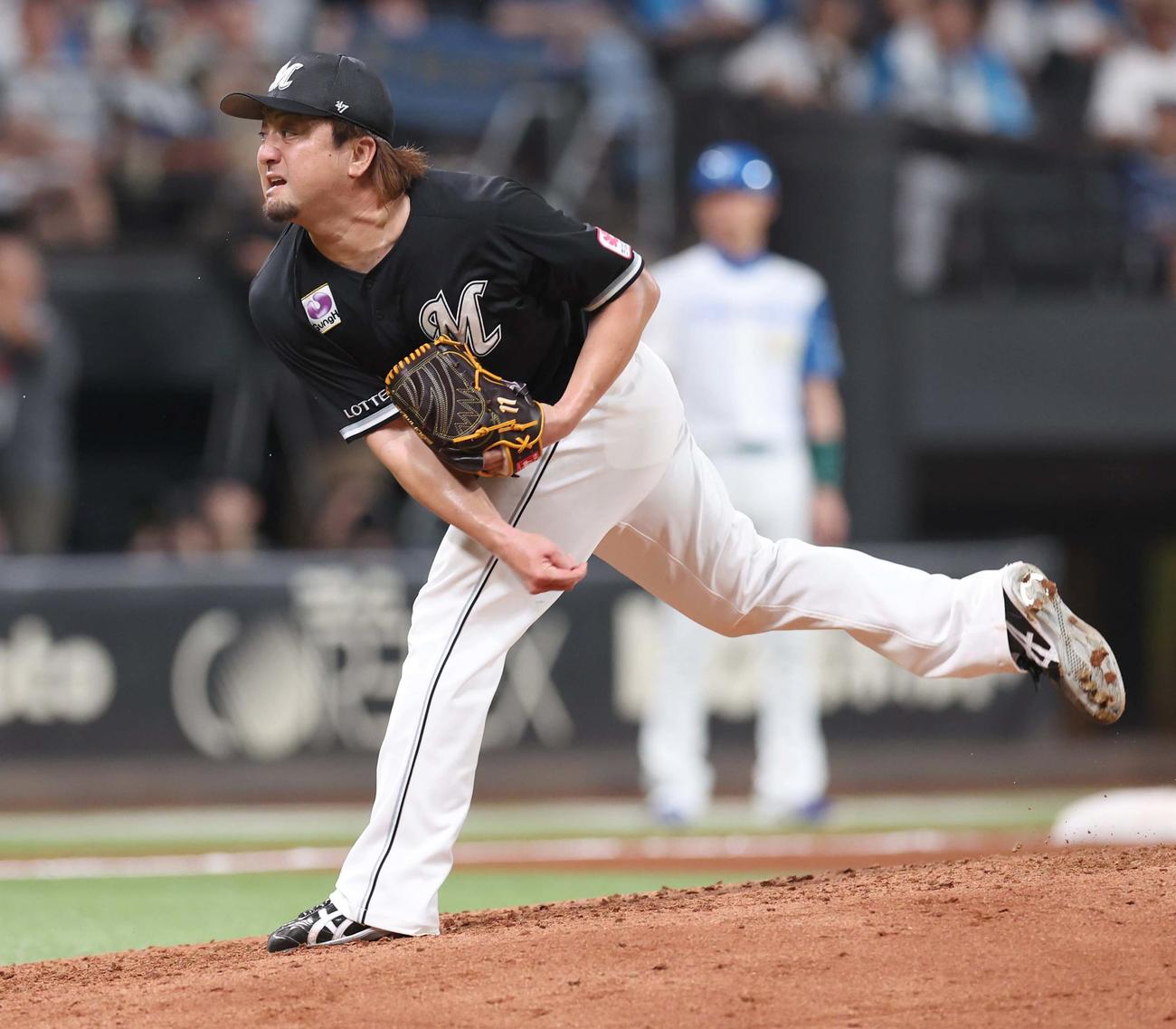 日本ハム対ロッテ　6回に登板の沢村（撮影・黒川智章）