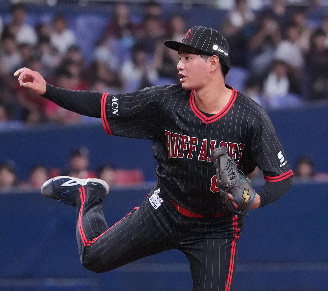 オリックス対楽天　9回表、オリックス4番手で登板する入山（撮影・森本幸一）