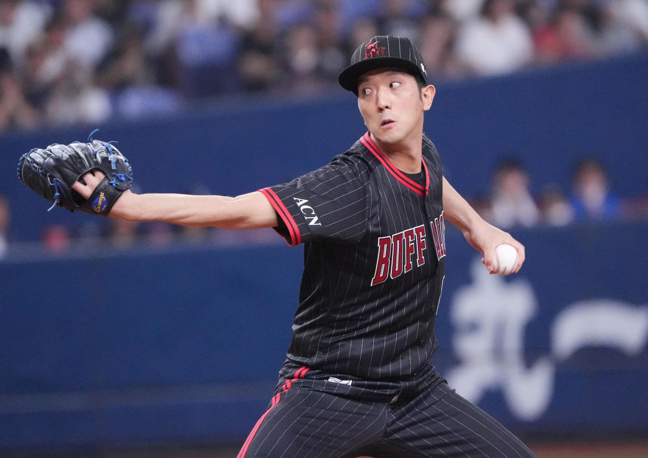 オリックス対楽天　1回表、登板するオリックス先発の田嶋（撮影・森本幸一）