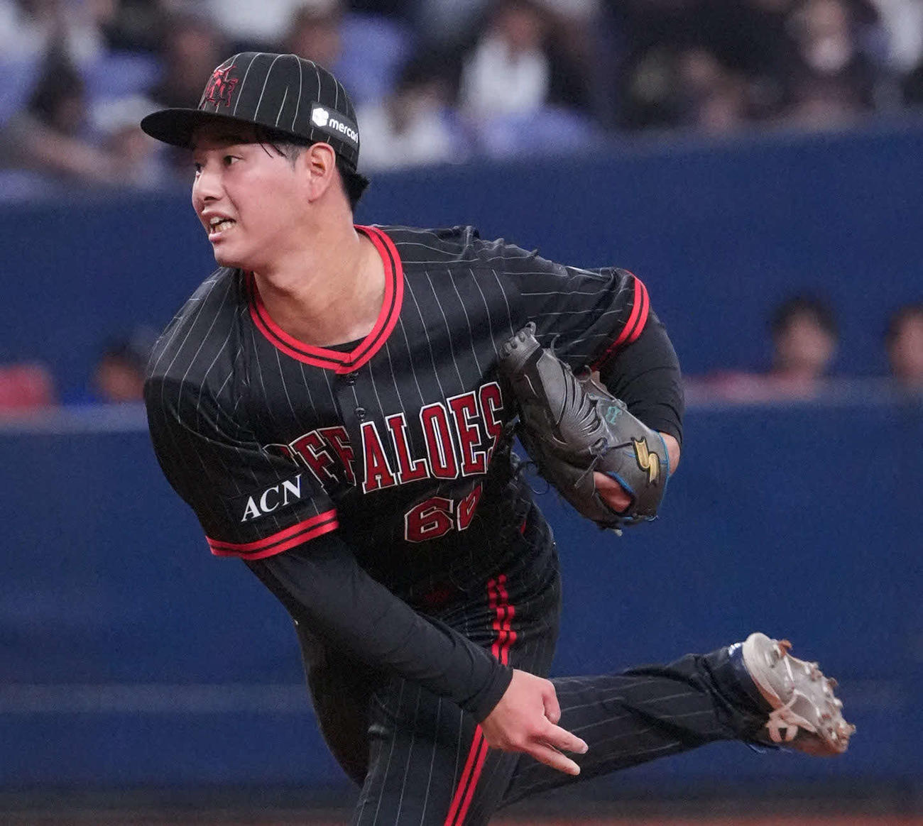 オリックス対楽天　9回表、オリックス4番手で登板する入山（撮影・森本幸一）