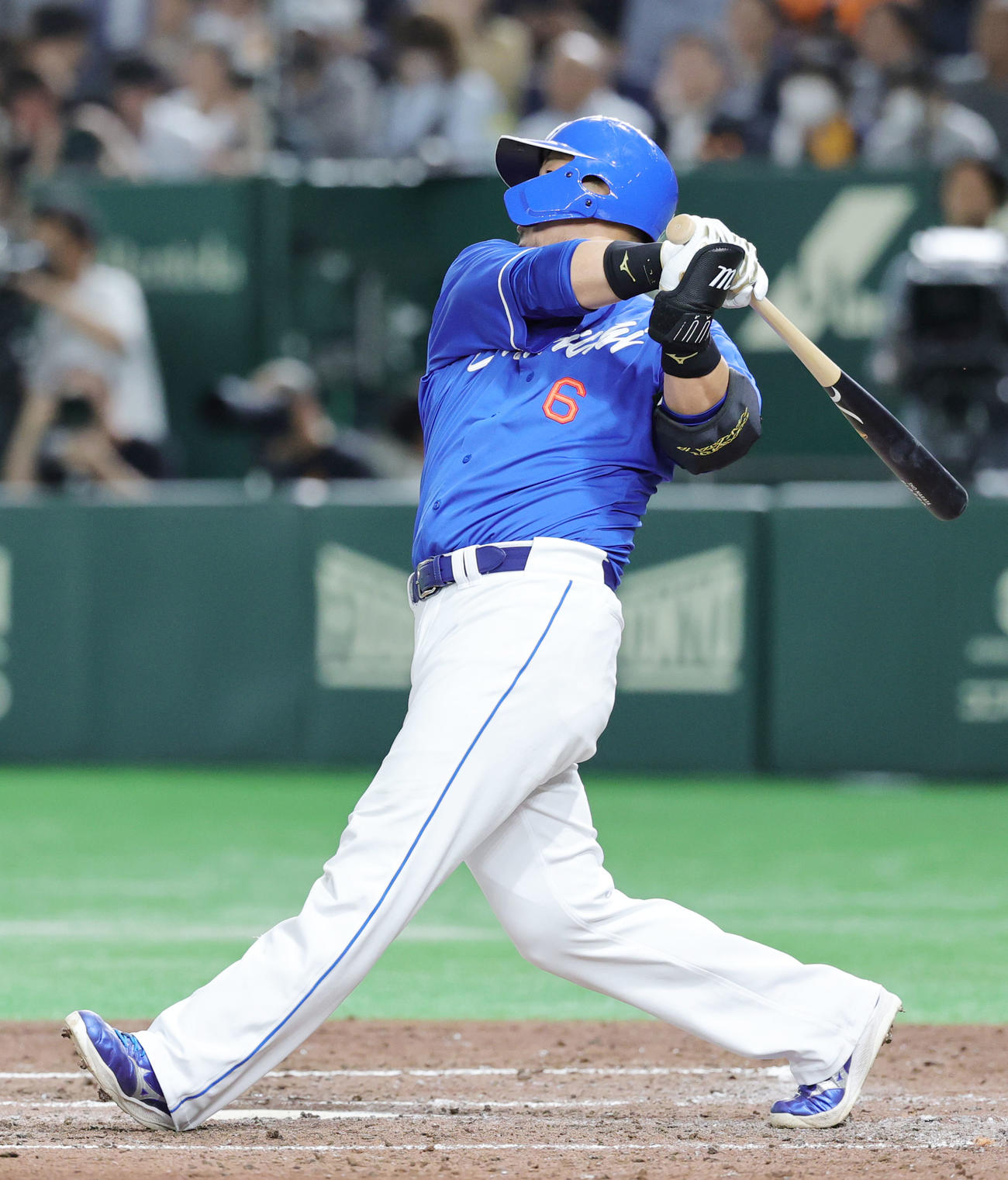 誕生日の4月22日巨人戦で左越え本塁打を放った中田翔
