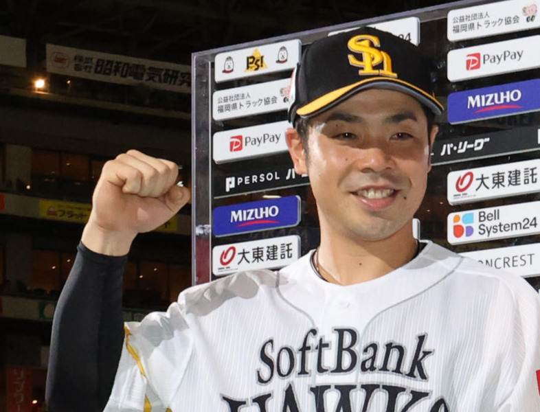 ソフトバンク近藤健介（2025年8月10日撮影）