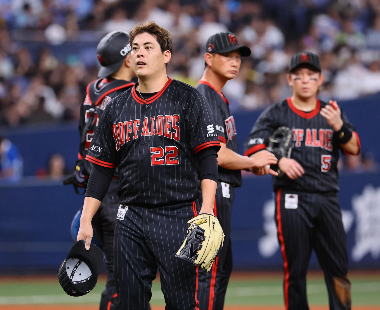 オリックス対西武　7回途中、降板するオリックス九里（撮影・藤尾明華）