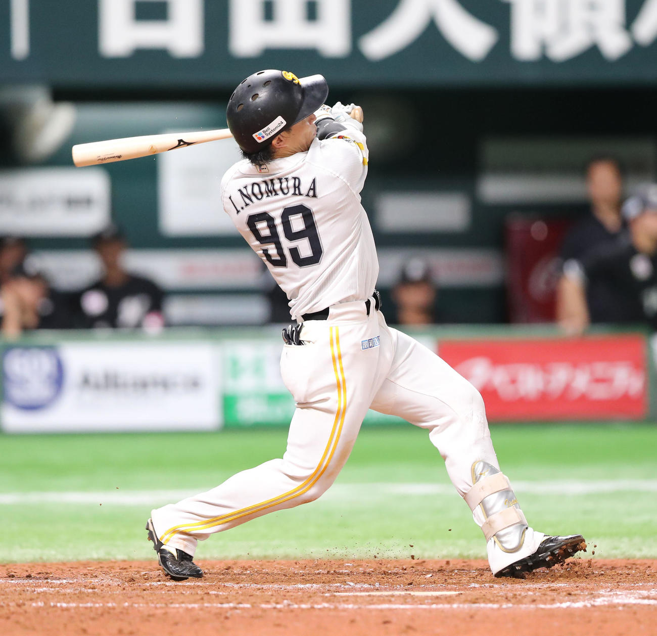 ソフトバンク対ロッテ　5回裏ソフトバンク1死三塁、野村は左前に同点適時打を放つ（撮影・梅根麻紀）