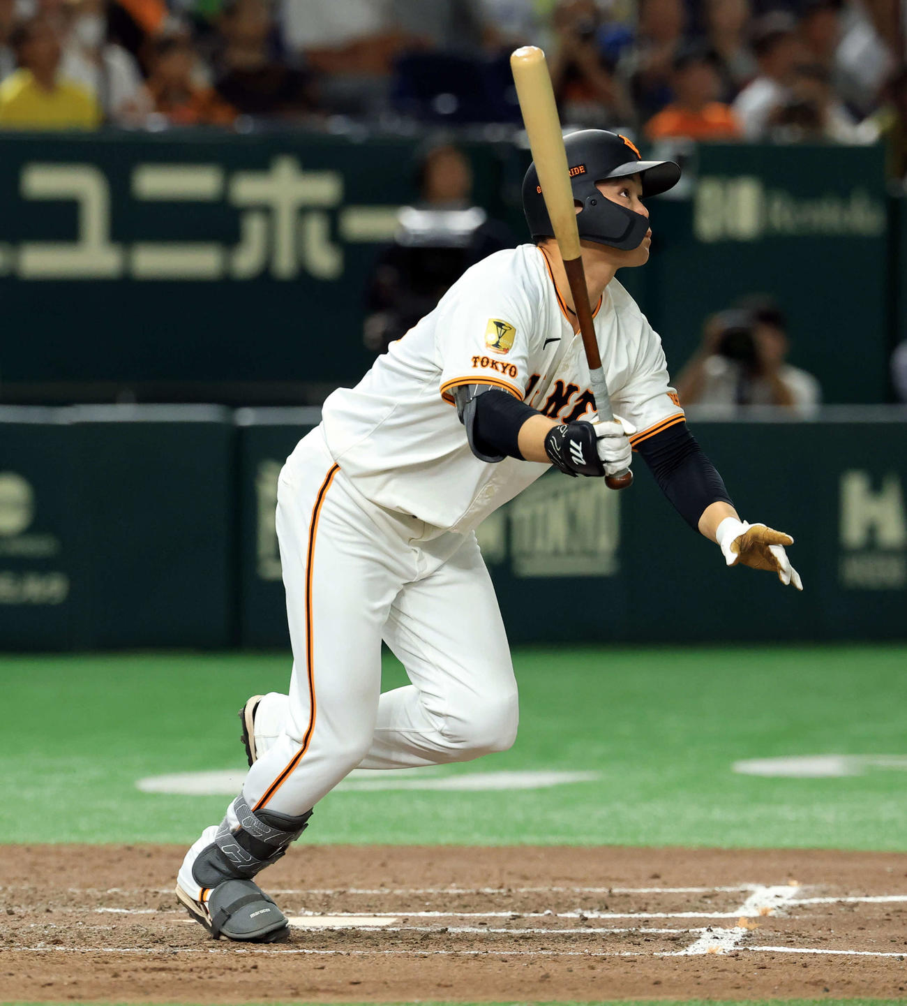 巨人対阪神　7回裏巨人無死一塁、右越え2点本塁打を放つ中山（撮影・浅見桂子）