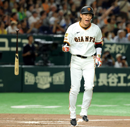 巨人】坂本勇人ほえた！大逆転呼ぶ9年ぶり2度目代打弾 集中力を