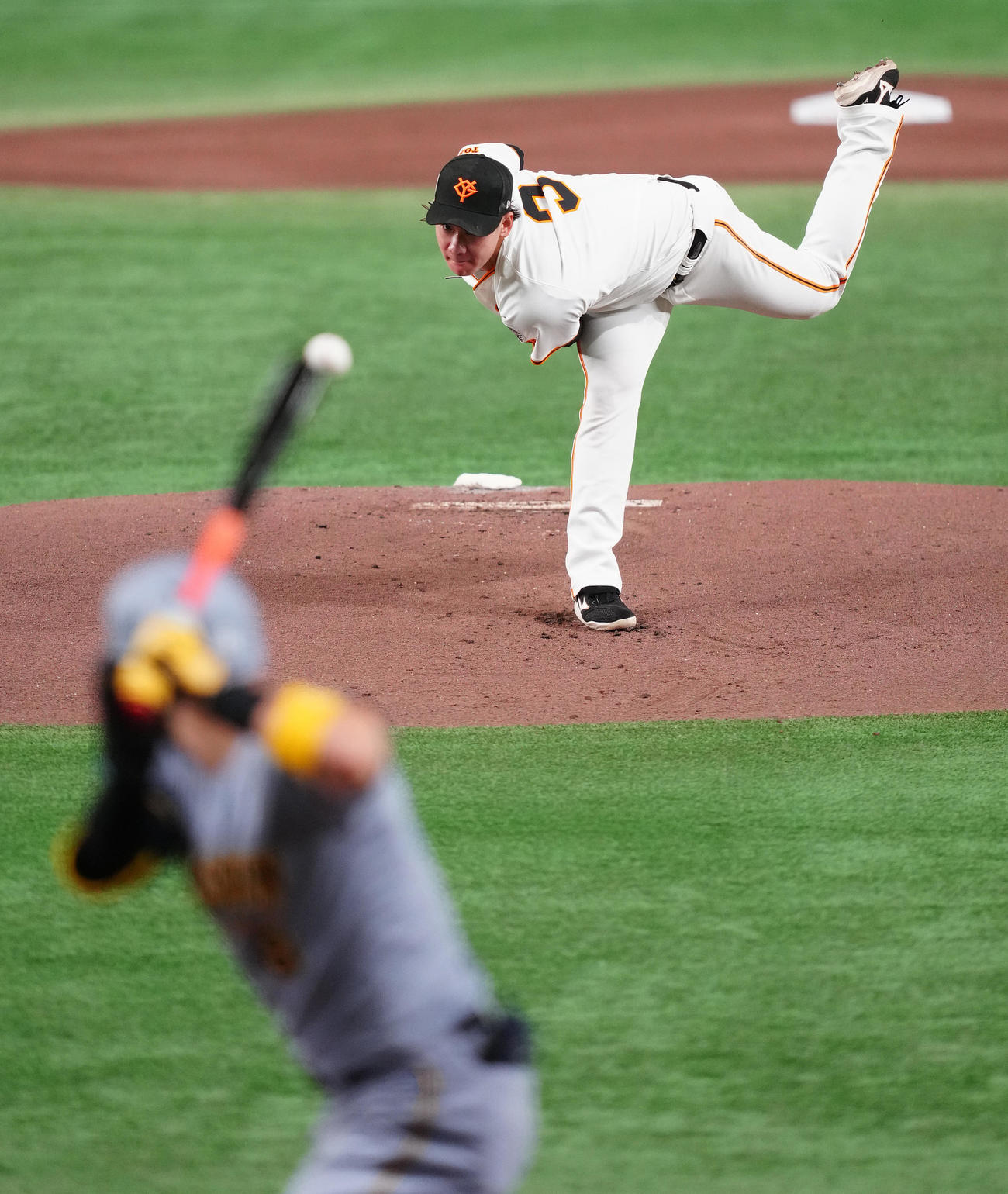 巨人対阪神　先発し力投する巨人井上（撮影・鈴木みどり）