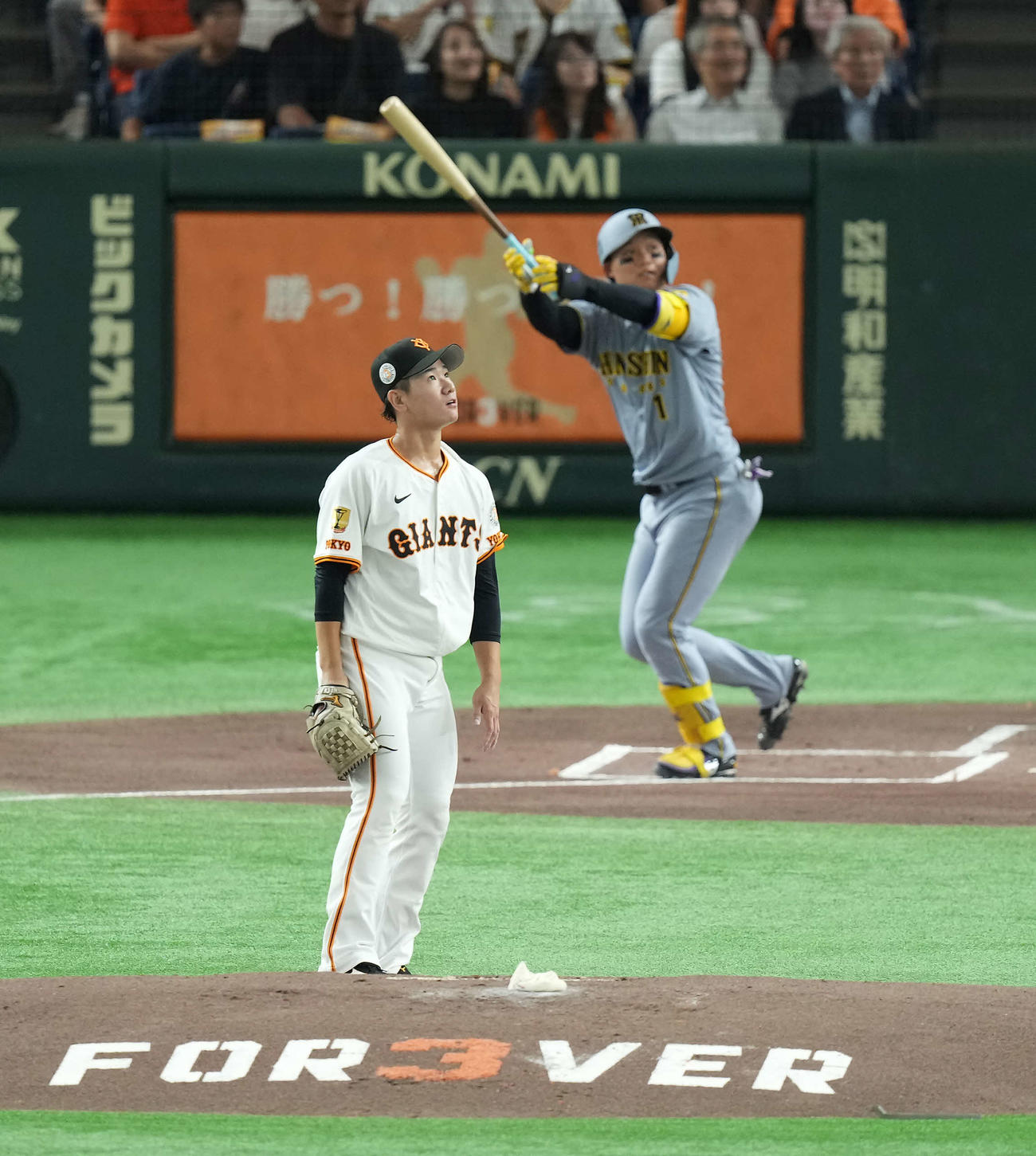 巨人対阪神　1回表阪神1死二塁、森下に2点本塁打を浴びる井上（撮影・たえ見朱実）