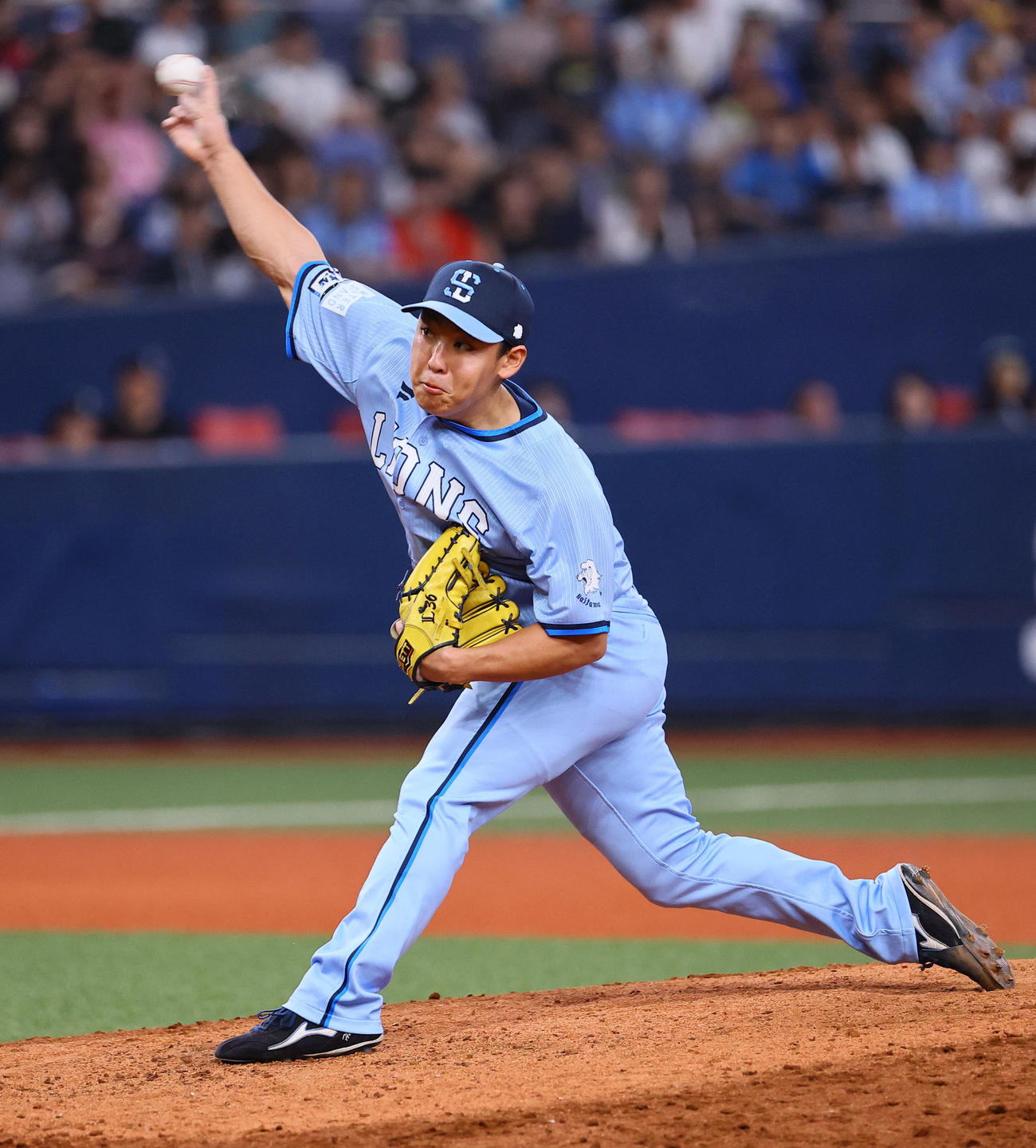 オリックス対西武　8回、3番手で登板した西武山田（撮影・藤尾明華）