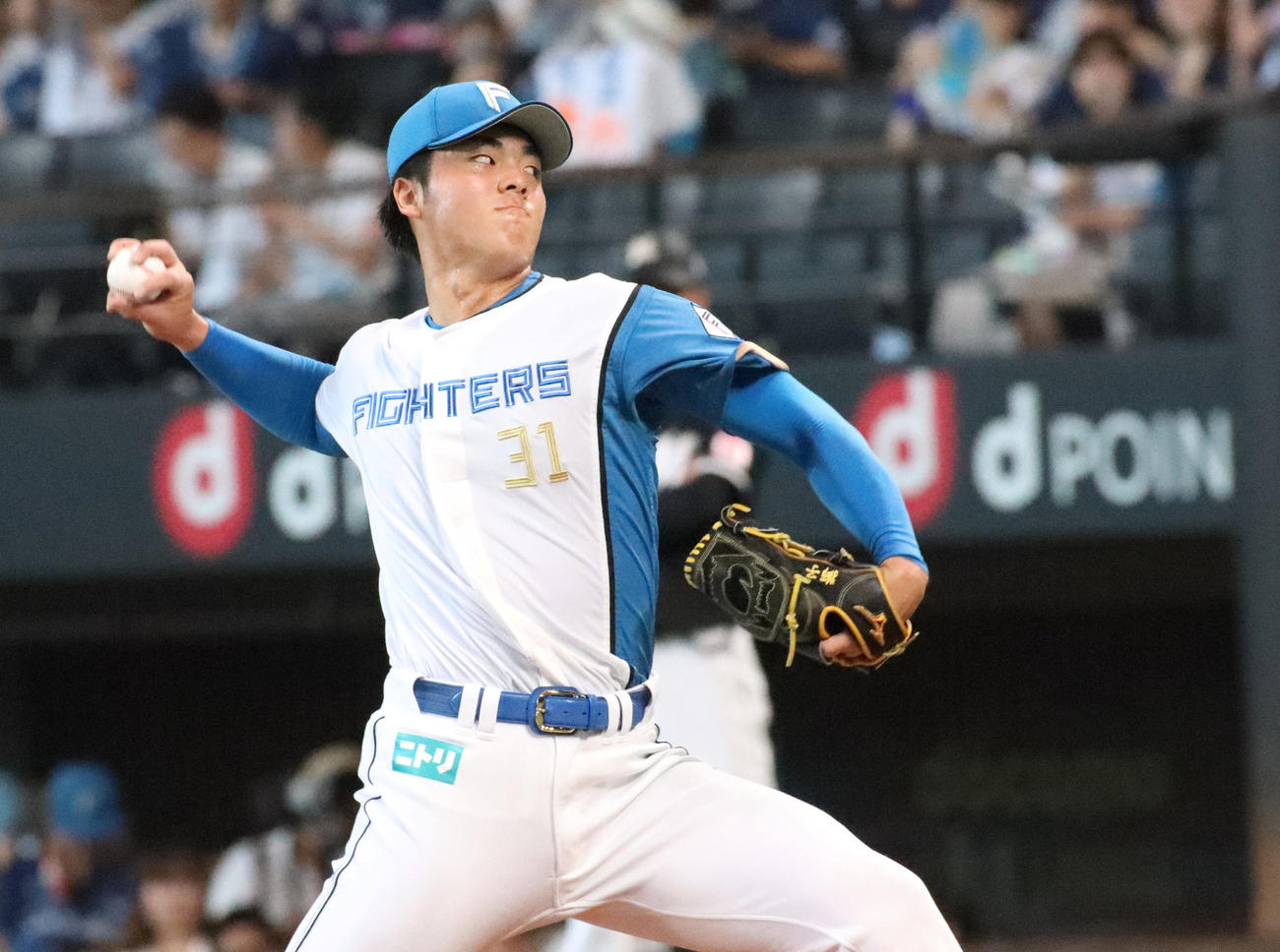 日本ハム対ロッテ　先発する日本ハム柴田（撮影・永野高輔）