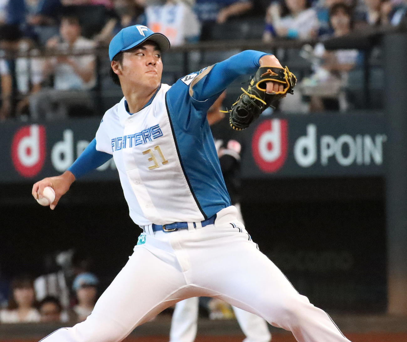 日本ハム対ロッテ　先発する日本ハム柴田（撮影・永野高輔）