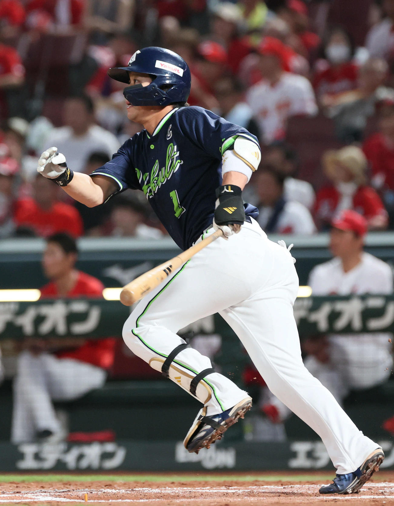 広島対ヤクルト　3回表ヤクルト1死満塁、山田は勝ち越し適時打を放つ（撮影・加藤孝規）