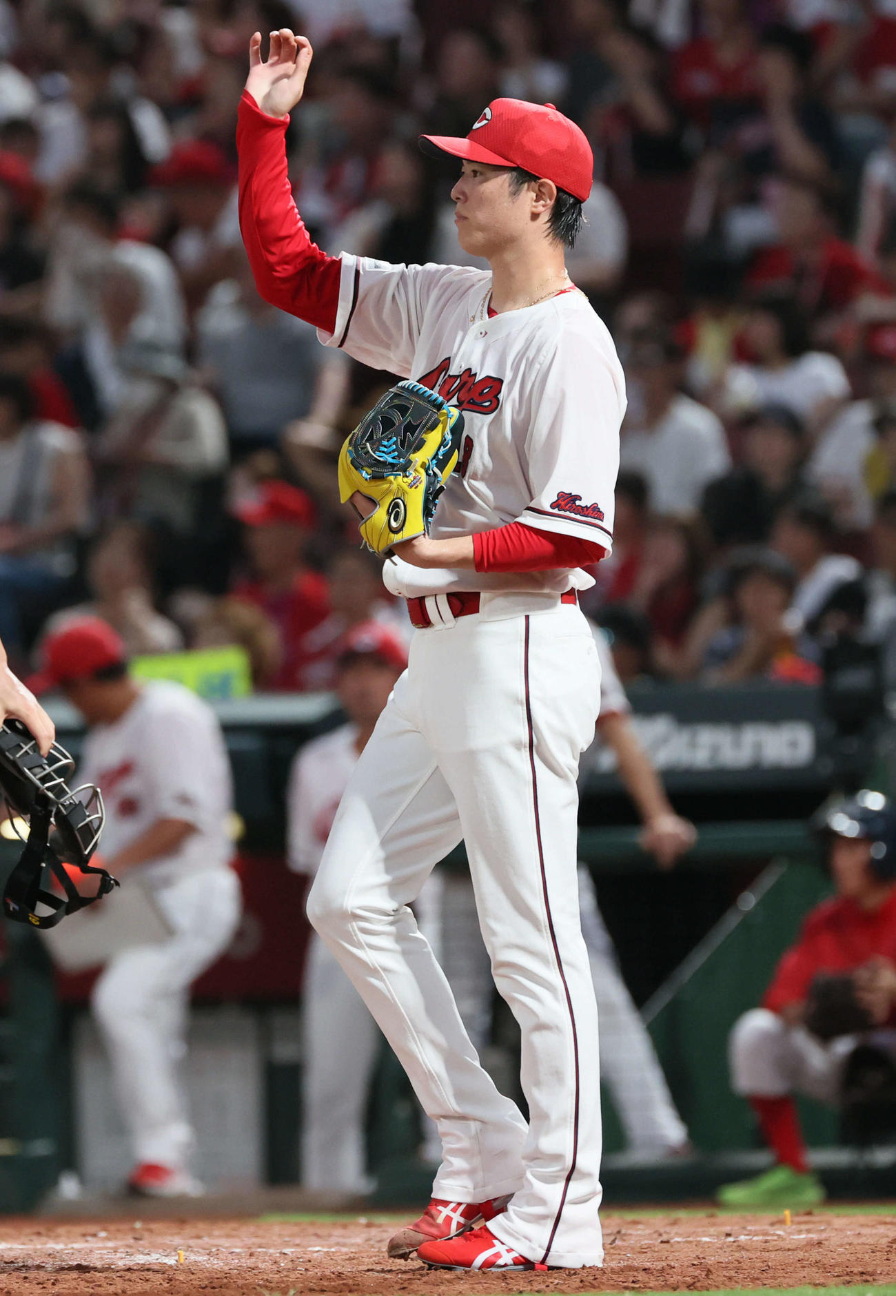 広島対ヤクルト　3回表ヤクルト1死満塁、山田に勝ち越し適時打を浴びた森下（撮影・加藤孝規）