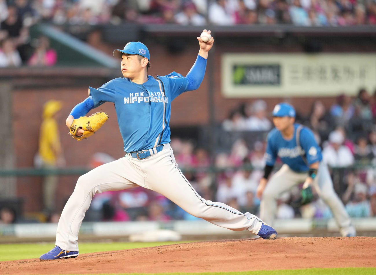 楽天対日本ハム　日本ハム先発の加藤貴（撮影・井上学）