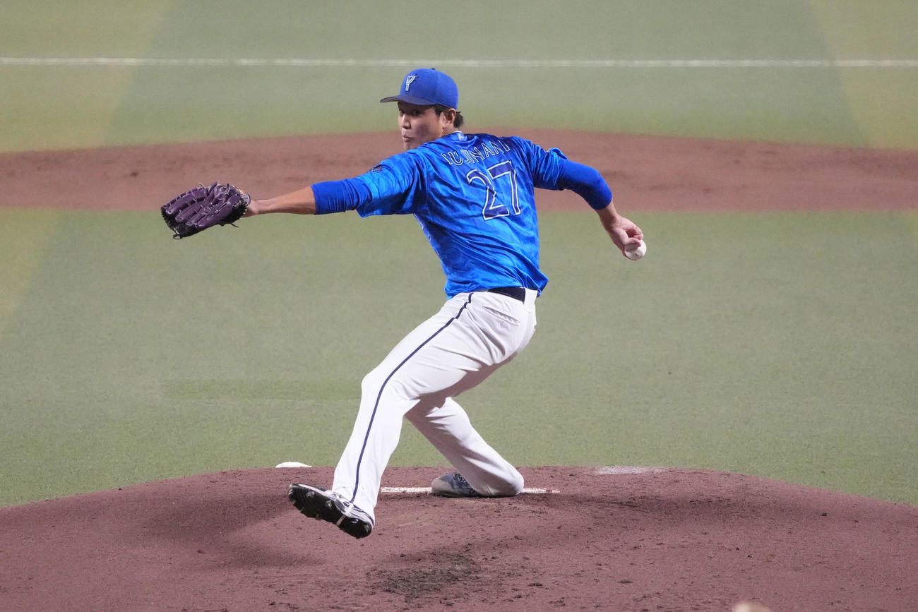 中日対DeNA　力投するDeNA先発の藤浪（撮影・森本幸一）