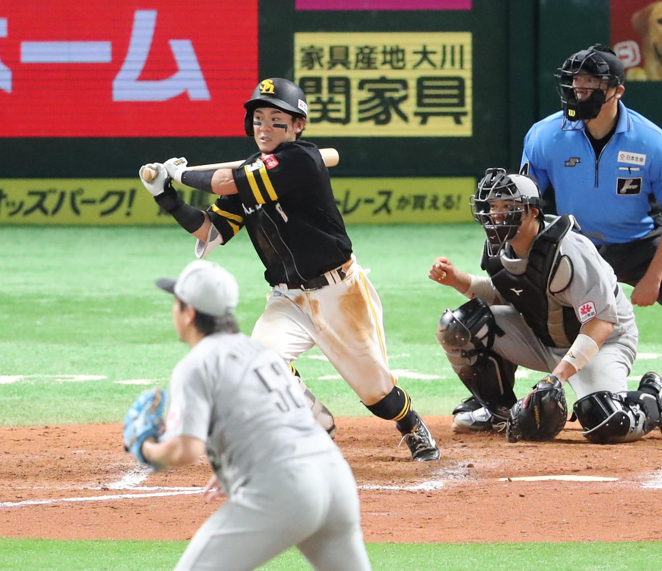 ソフトバンク対ロッテ　9回裏ソフトバンク1死一、三塁、牧原大は右前にサヨナラ適時打を放つ（撮影・梅根麻紀）