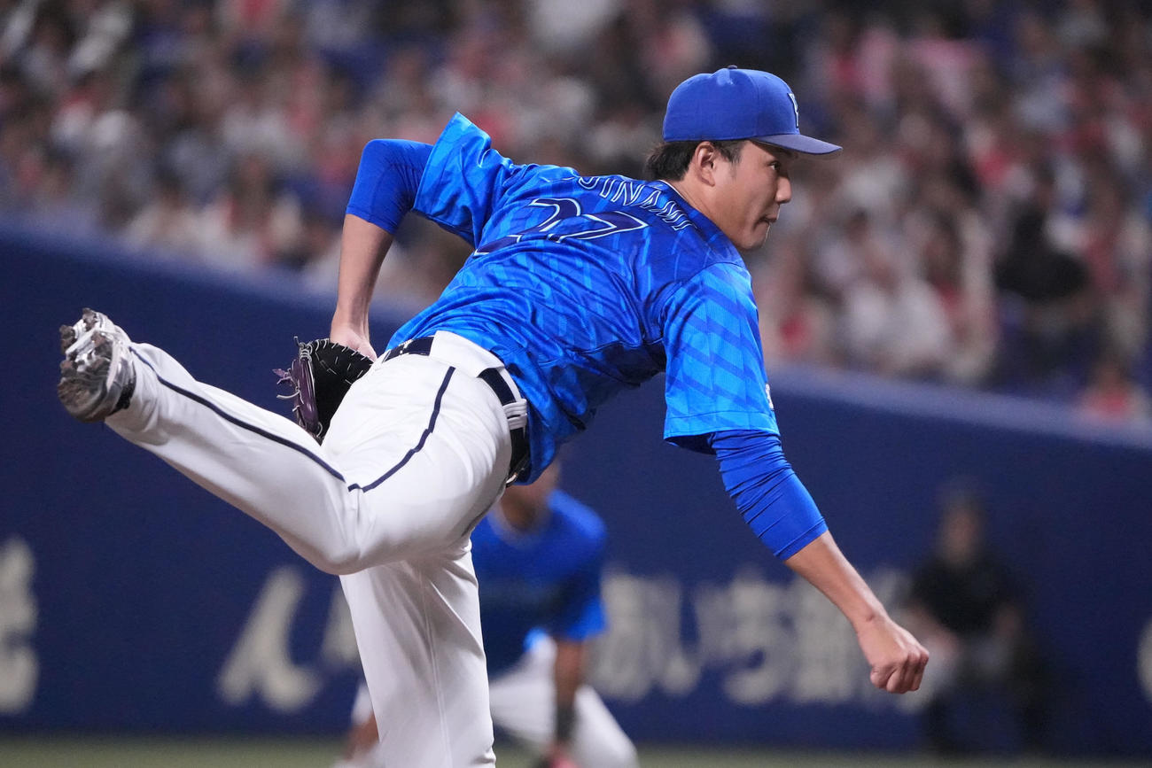 中日対DeNA　力投するDeNA先発の藤浪（撮影・森本幸一）