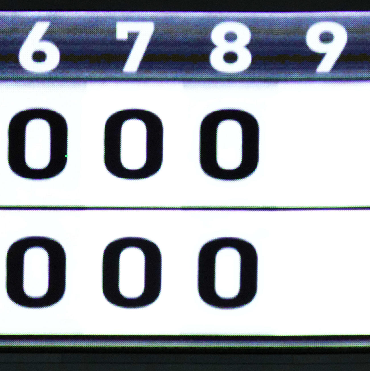 巨人対阪神　8回からマウンドに上が無失点に抑えた阪神石井（撮影・たえ見朱実）